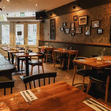 Hotel Corner House-2